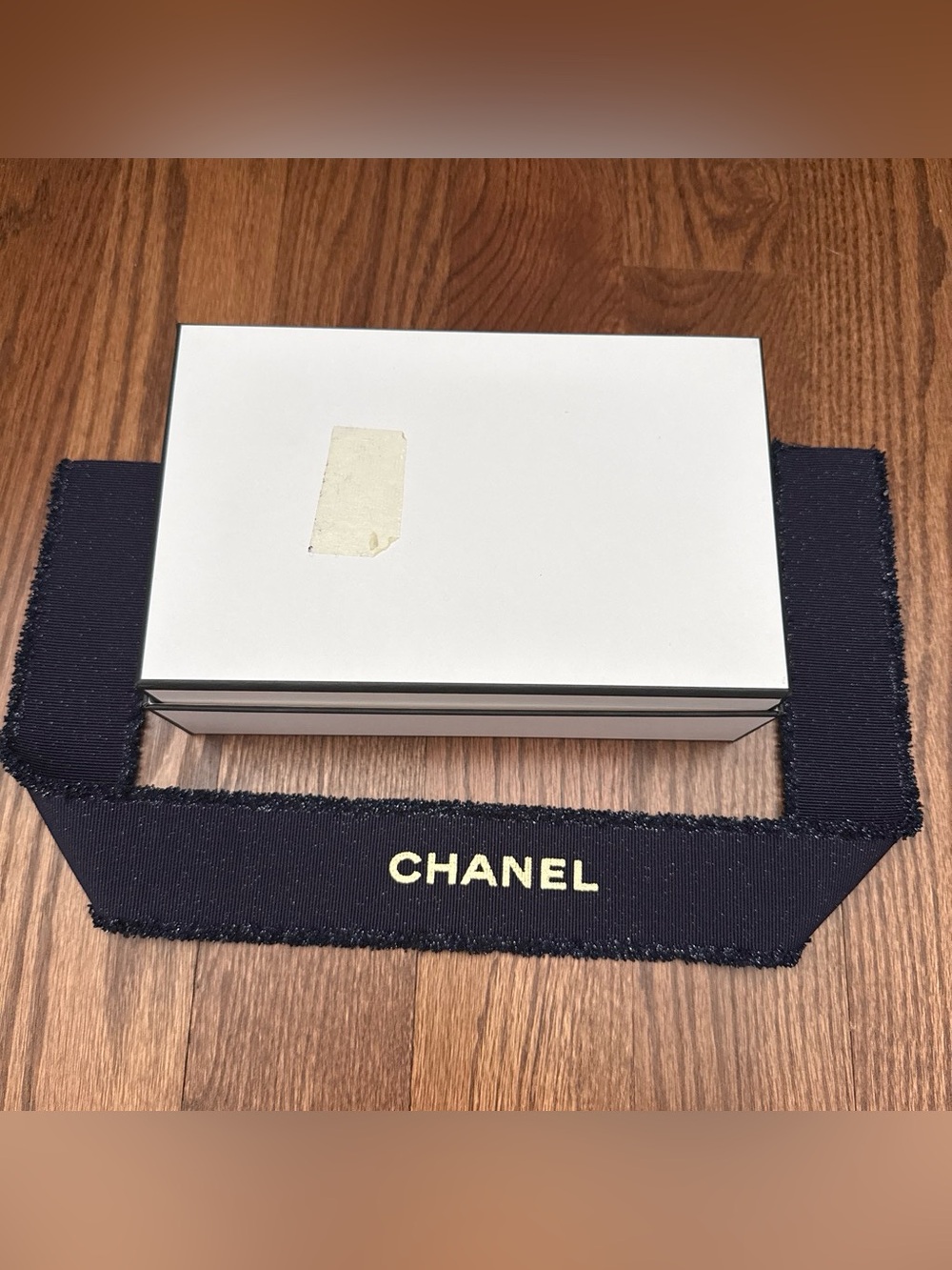 Label and Packaging - Picture 3 of 9